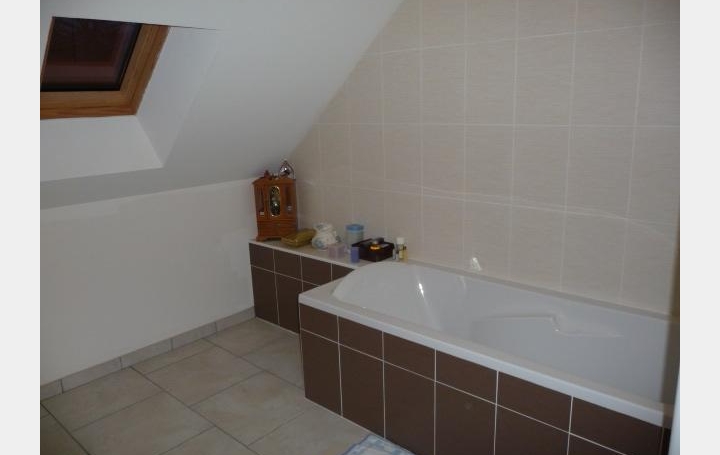 Maison LOUPFOUGERES (53700)  83 m2 555 € 