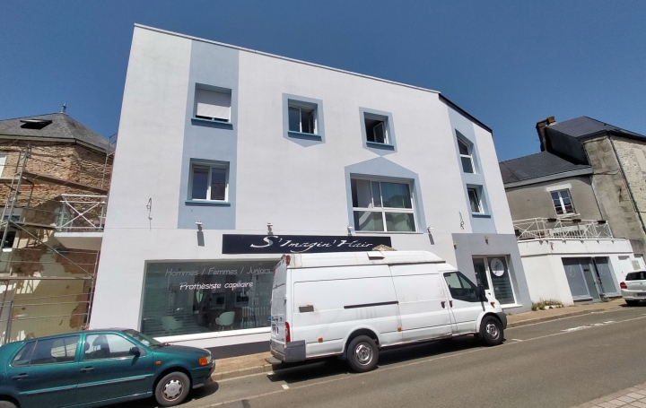 7 Pièces VILLAINES-LA-JUHEL (53700)  235 m2 750 € 