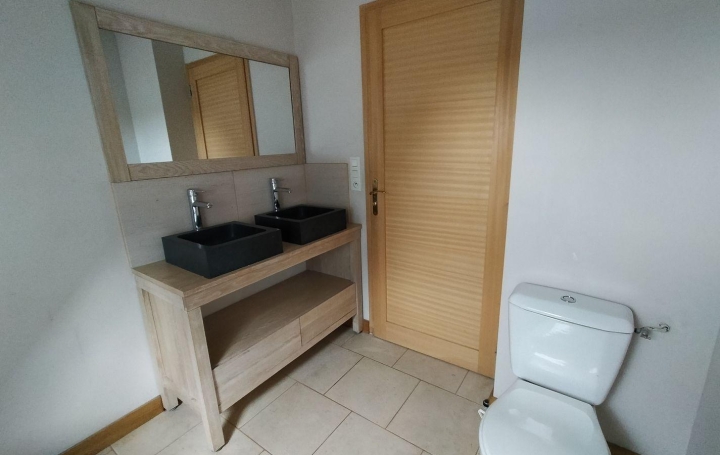 Maison COURCITE (53700)  125 m2 700 € 
