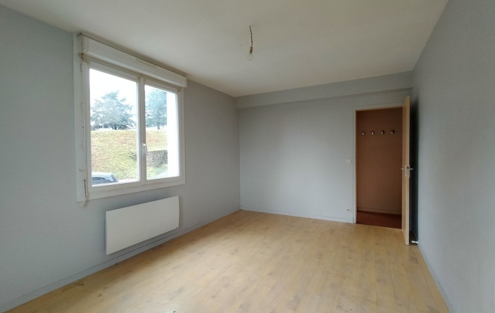 2 Pièces VILLAINES-LA-JUHEL (53700)  37 m2 350 € 