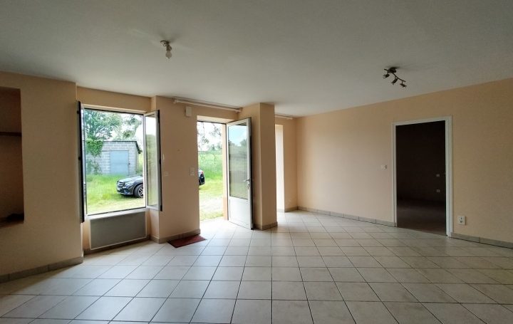 Maison LE HAM (53250)  87 m2 775 € 