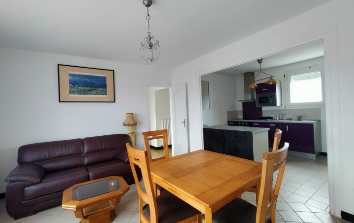 Maison VILLAINES-LA-JUHEL (53700)  74 m2 700 € 