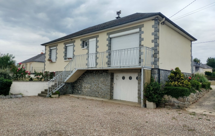 Maison VILLAINES-LA-JUHEL (53700)  74 m2 700 € 