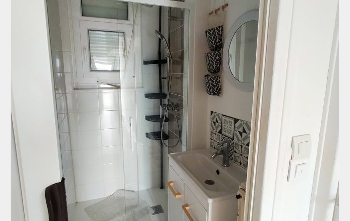 Maison VILLAINES-LA-JUHEL (53700)  74 m2 700 € 