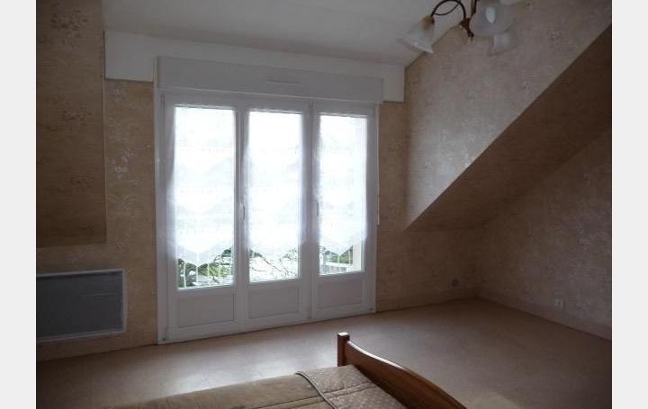 Maison de ville VILLAINES-LA-JUHEL (53700)  127 m2 85 500 € 