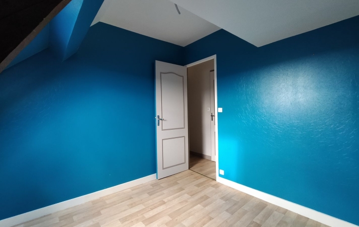 Maison LE RIBAY (53640)  93 m2 94 000 € 