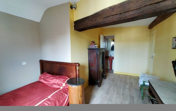 Maison de village COURCITE (53700)  200 m2 122 000 € 