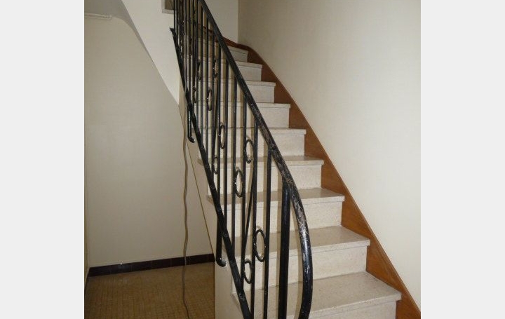 Maison de ville VILLAINES-LA-JUHEL (53700)  126 m2 96 000 € 