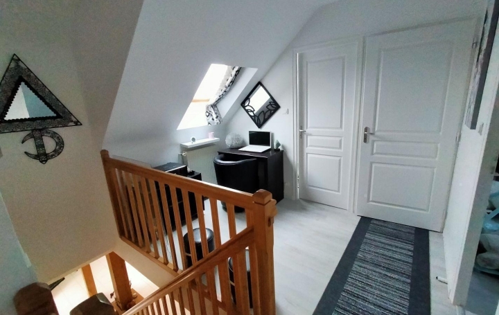 Maison de ville VILLAINES-LA-JUHEL (53700)  290 m2 190 000 € 