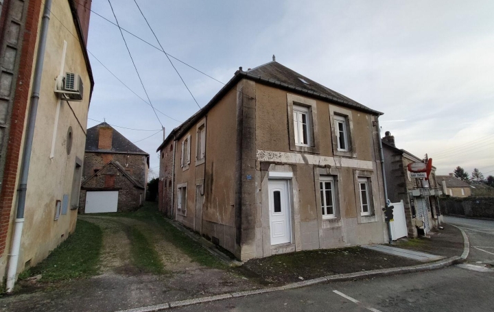 Réseau Immo-diffusion : Maison de village  LA CHAPELLE-AU-RIBOUL  98 m2 80 500 € 