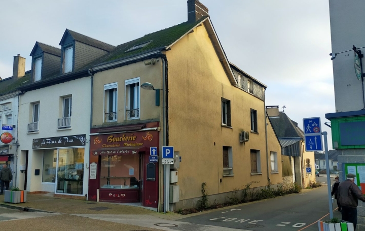 Maison de ville VILLAINES-LA-JUHEL (53700)  106 m2 75 000 € 