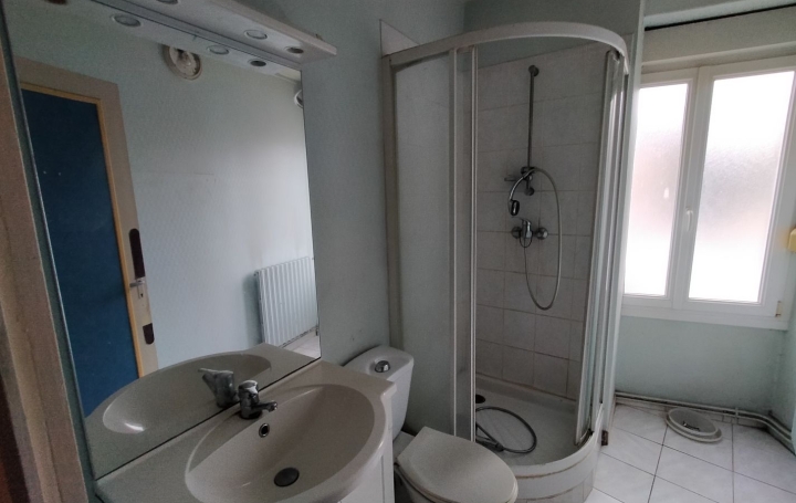 Maison de ville VILLAINES-LA-JUHEL (53700)  165 m2 96 000 € 