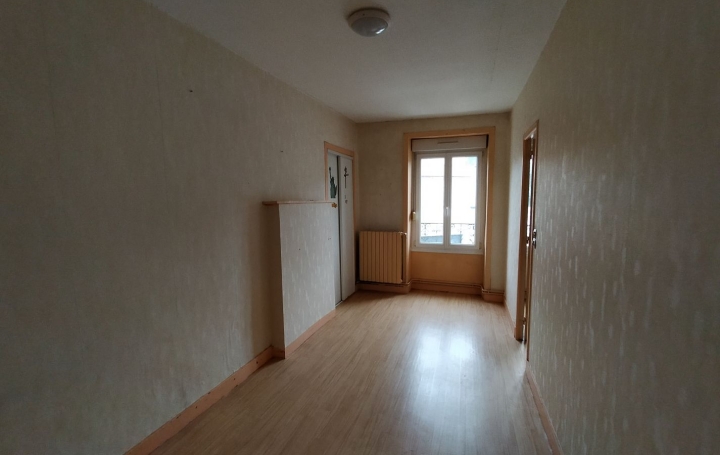 Maison de ville VILLAINES-LA-JUHEL (53700)  165 m2 96 000 € 