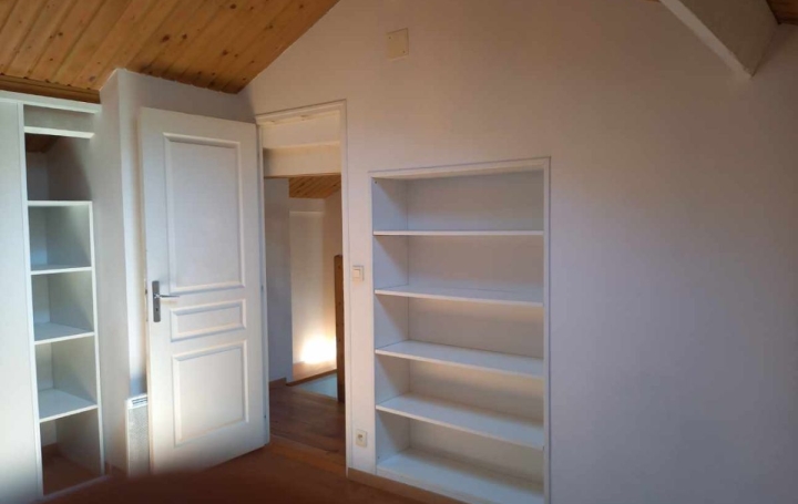 Maison de village SOUGE-LE-GANELON (72130)  80 m2 65 000 € 