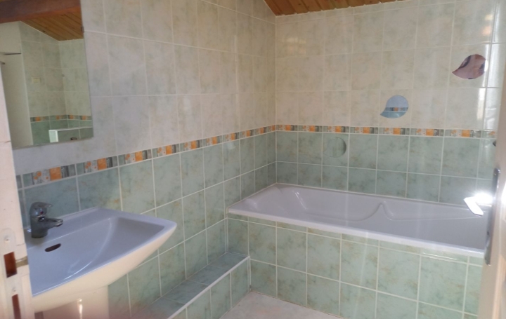 Maison de village SOUGE-LE-GANELON (72130)  80 m2 65 000 € 