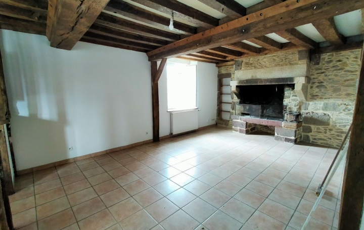 Maison de village SOUGE-LE-GANELON (72130)  93 m2 70 000 € 