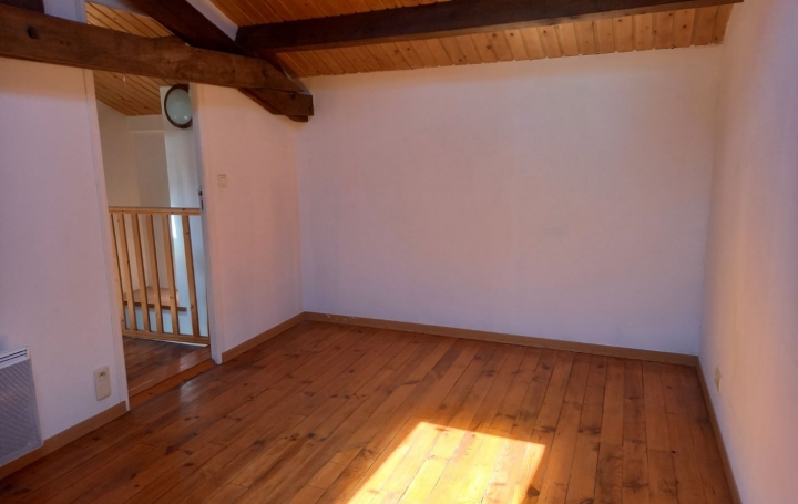 Maison de village SOUGE-LE-GANELON (72130)  170 m2 137 000 € 