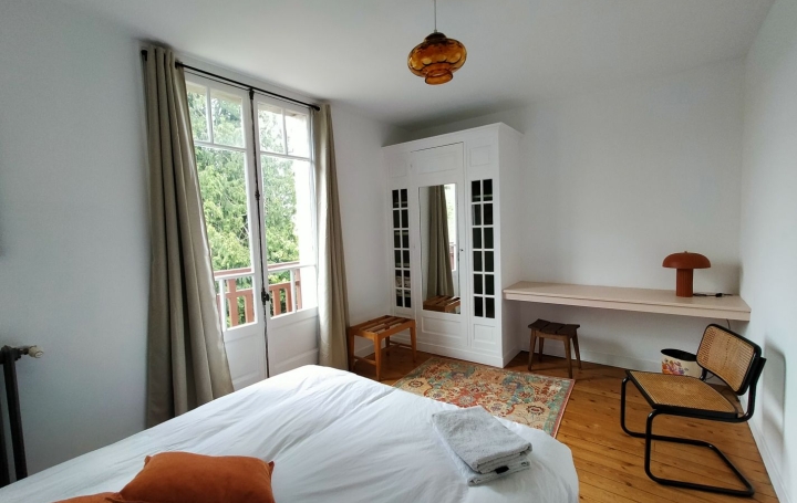 Propriété BAGNOLES-DE-L'ORNE (61140)  900 m2 878 800 € 