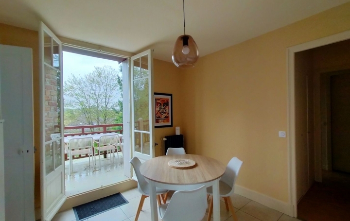 Propriété BAGNOLES-DE-L'ORNE (61140)  900 m2 878 800 € 