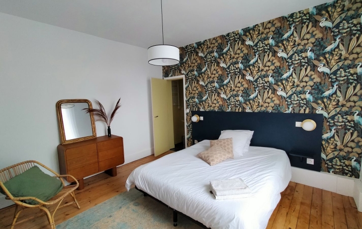 Propriété BAGNOLES-DE-L'ORNE (61140)  900 m2 878 800 € 