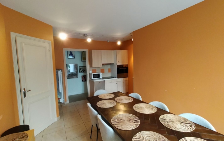 Propriété BAGNOLES-DE-L'ORNE (61140)  900 m2 878 800 € 