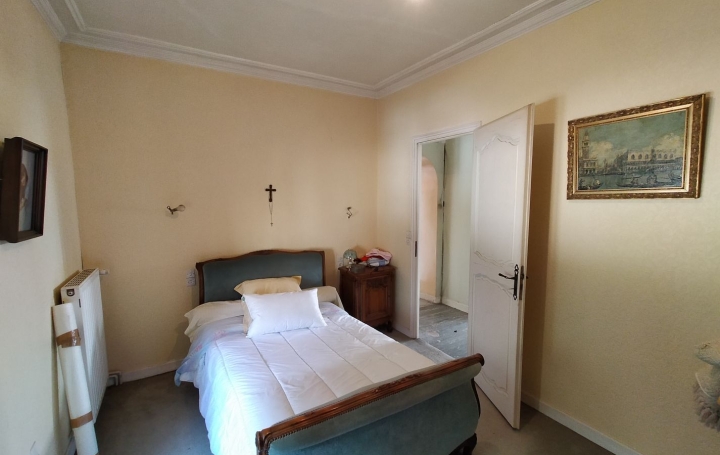 Maison de ville VILLAINES-LA-JUHEL (53700)  165 m2 90 500 € 