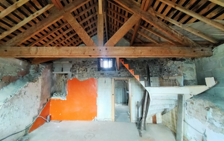 Maison de ville VILLAINES-LA-JUHEL (53700)  49 m2 43 200 € 