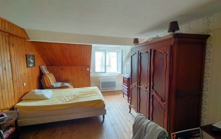 Maison de ville VILLAINES-LA-JUHEL (53700)  80 m2 63 000 € 