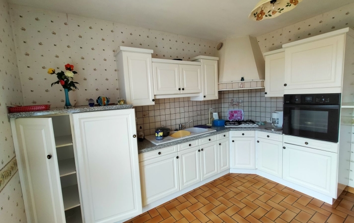 Maison VILLAINES-LA-JUHEL (53700)  93 m2 149 500 € 