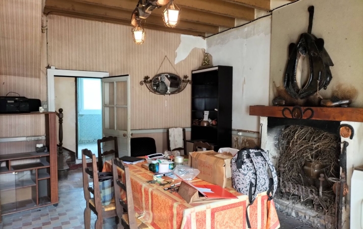 Maison de village MONT-SAINT-JEAN (72140)  80 m2 44 200 € 