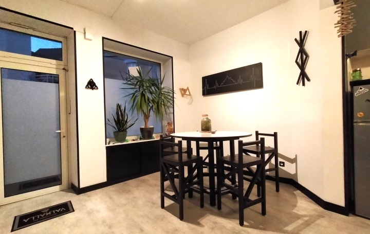 Maison de ville VILLAINES-LA-JUHEL (53700)  57 m2 64 000 € 