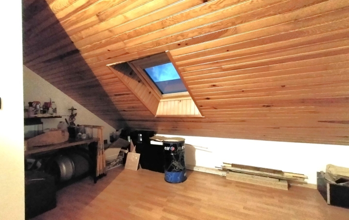 Maison de ville VILLAINES-LA-JUHEL (53700)  57 m2 64 000 € 