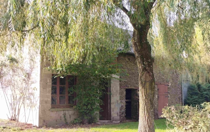 Maison SAINT-CYR-EN-PAIL (53140)  90 m2 137 000 € 