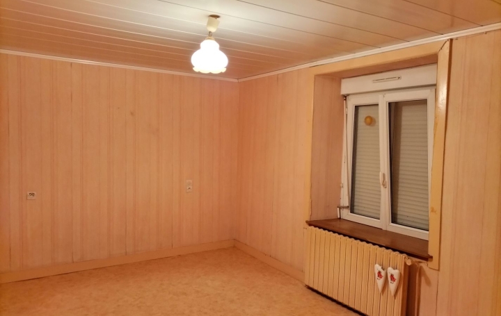 Maison SAINT-CYR-EN-PAIL (53140)  90 m2 137 000 € 