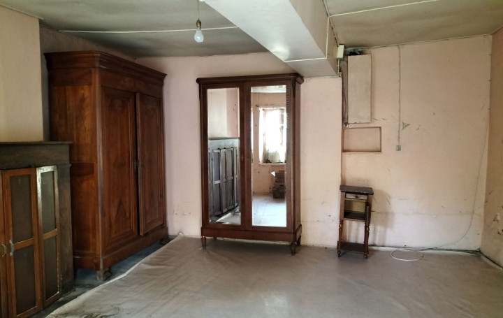 Maison SAINT-CYR-EN-PAIL (53140)  90 m2 137 000 € 