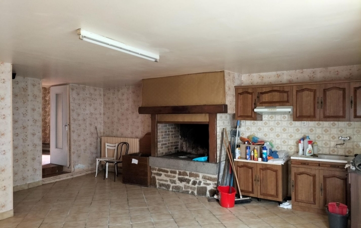 Maison SAINT-CYR-EN-PAIL (53140)  90 m2 137 000 € 