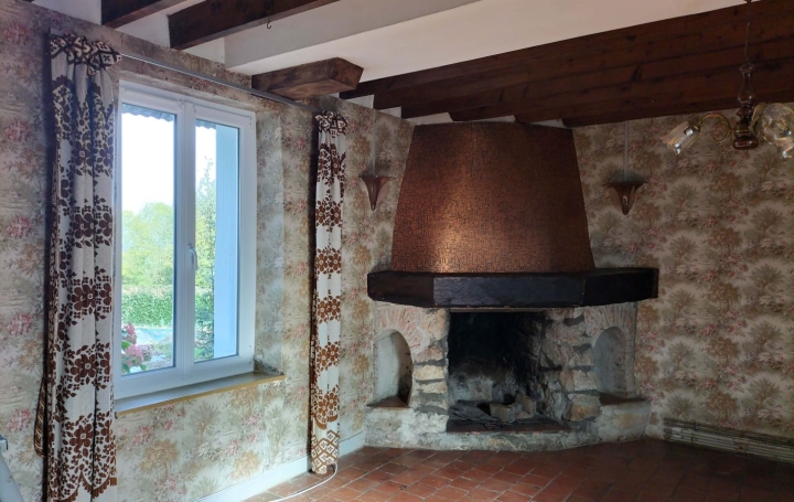 Maison SAINT-CYR-EN-PAIL (53140)  90 m2 137 000 € 