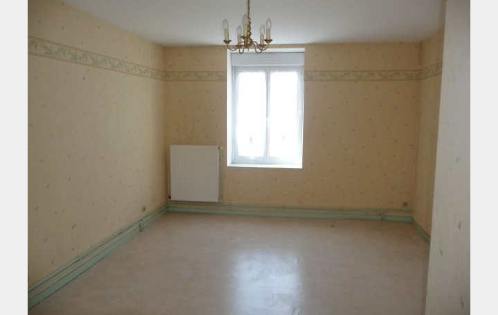 Maison de village PRE-EN-PAIL-SAINT-SAMSON (53140)  69 m2 44 200 € 