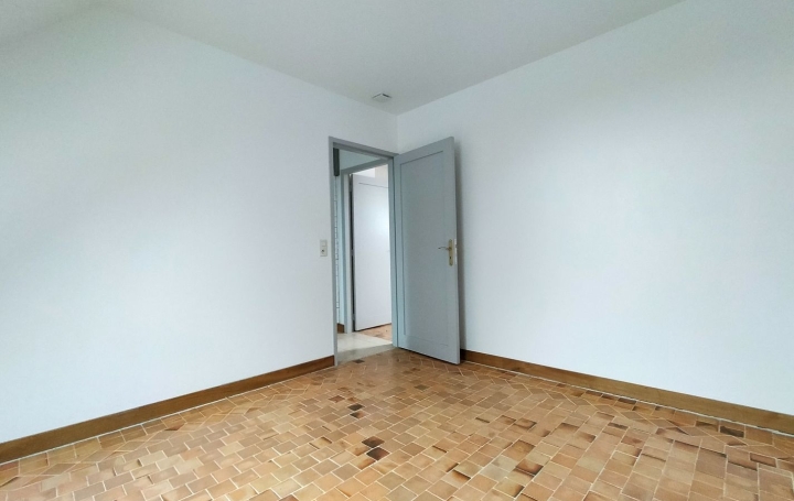 Maison COURCITE (53700)  125 m2 218 400 € 