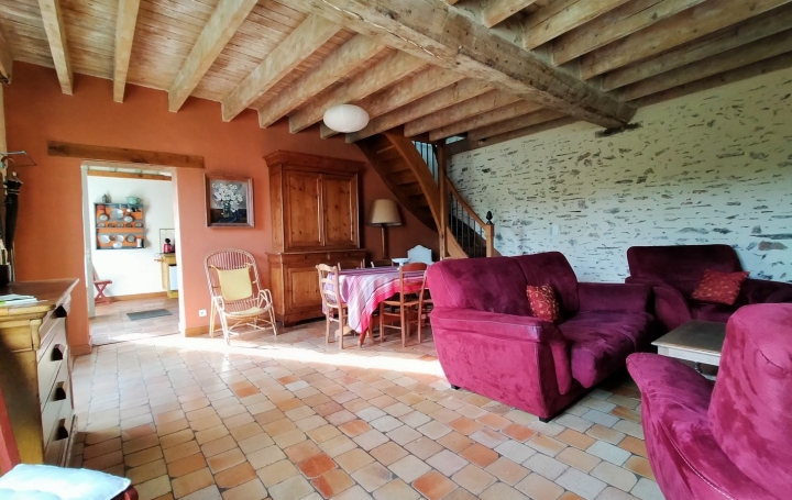 Propriété SAINT-GERMAIN-DE-COULAMER (53700)  166 m2 343 200 € 