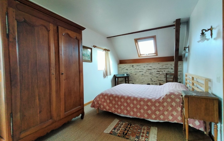 Propriété SAINT-GERMAIN-DE-COULAMER (53700)  166 m2 343 200 € 