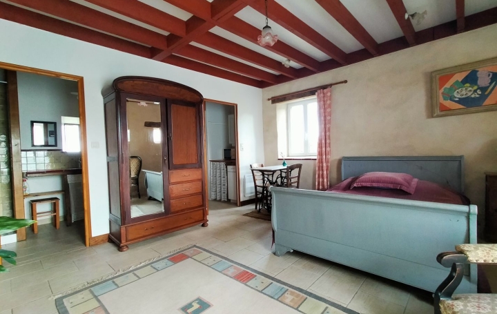 Propriété SAINT-GERMAIN-DE-COULAMER (53700)  166 m2 343 200 € 