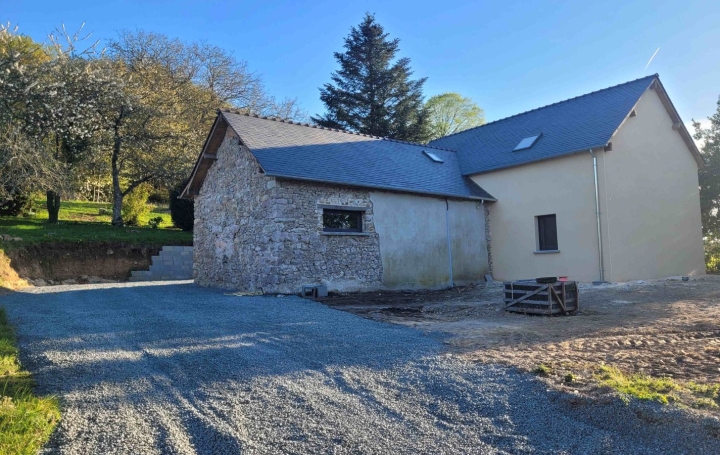 Maison SAINT-GEORGES-SUR-ERVE (53600)  144 m2 105 000 € 