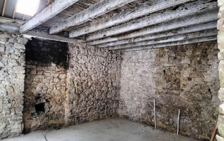 Maison SAINT-GEORGES-SUR-ERVE (53600)  144 m2 105 000 € 
