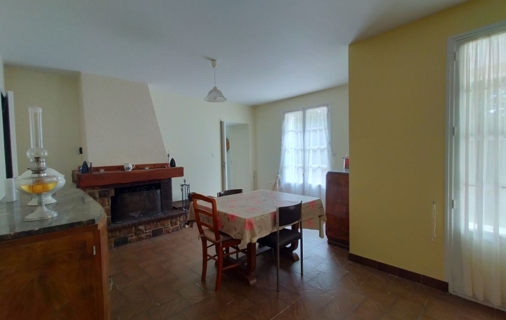 Maison SAINT-AUBIN-DU-DESERT (53700)  88 m2 137 000 € 