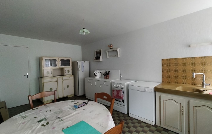 Maison SAINT-AUBIN-DU-DESERT (53700)  88 m2 137 000 € 
