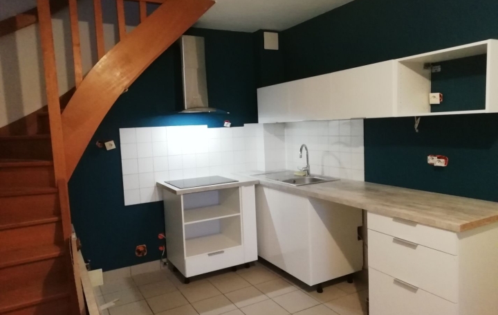 Maison VILLAINES-LA-JUHEL (53700)  95 m2 77 500 € 