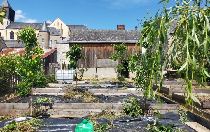 Terrain ANDOUILLE (53240)   4 500 € 