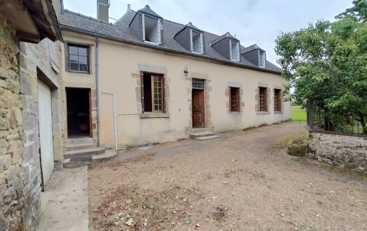 Maison de village COURCITE (53700)  100 m2 96 000 € 