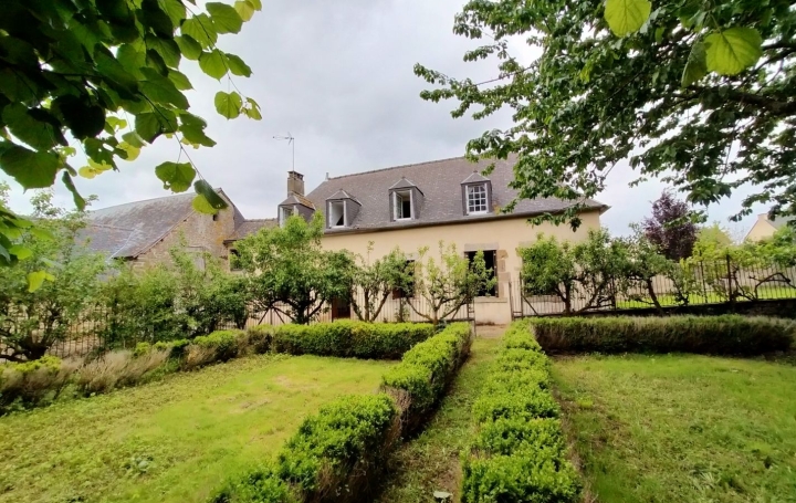 Maison / Villa COURCITE (53700) 100 m<sup>2</sup> 96 000 € 
